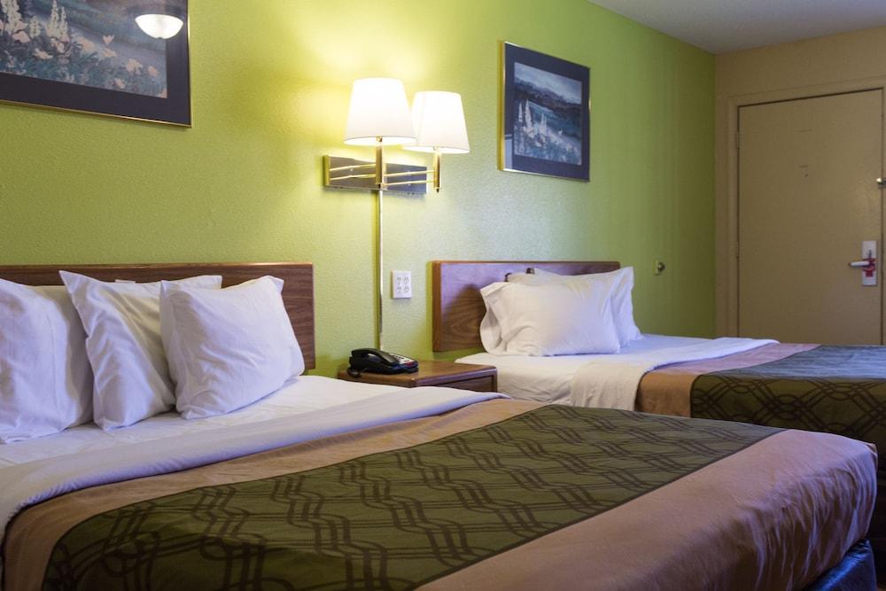 Econo Lodge Pryor Creek Esterno foto