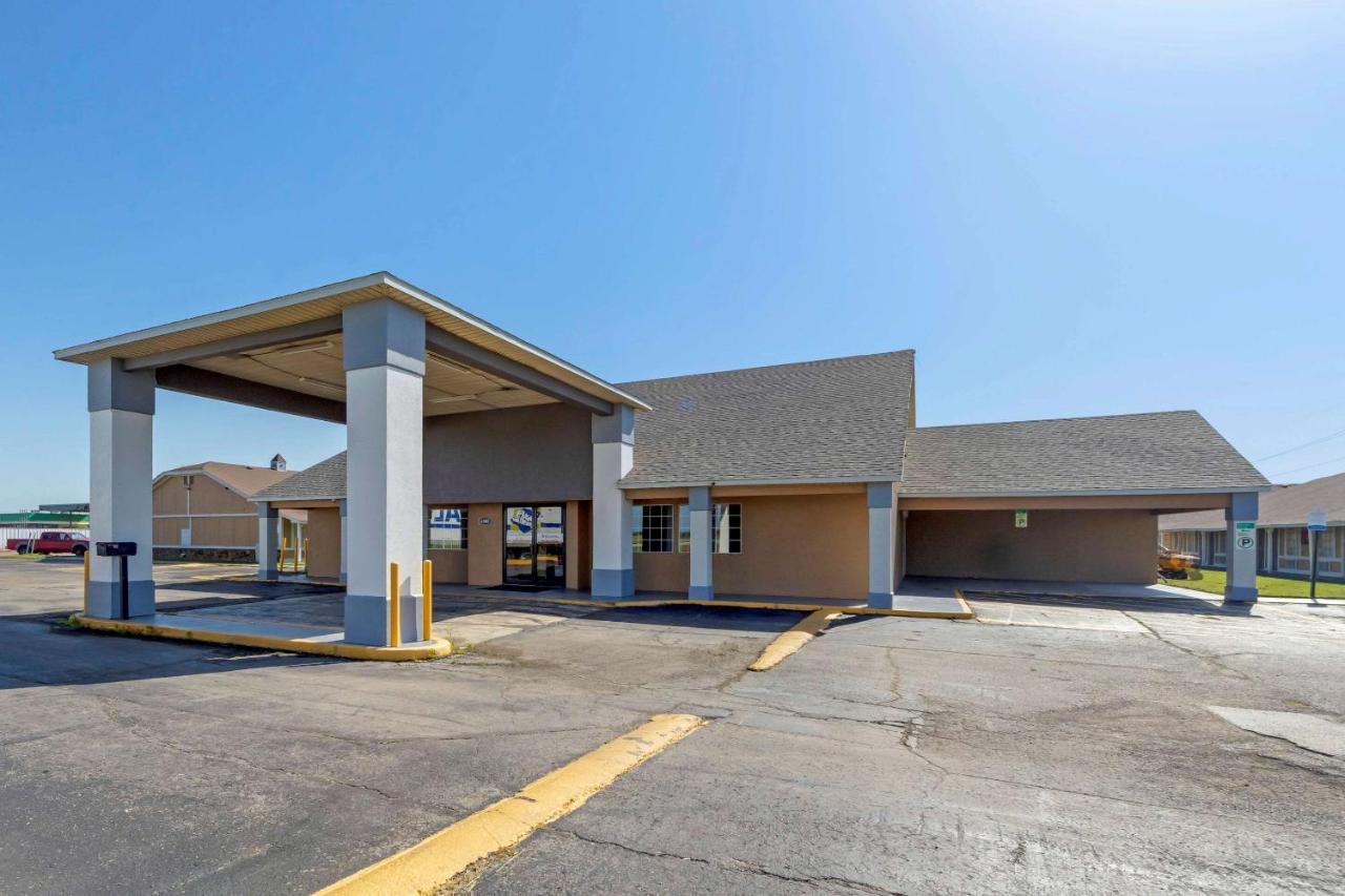 Econo Lodge Pryor Creek Esterno foto