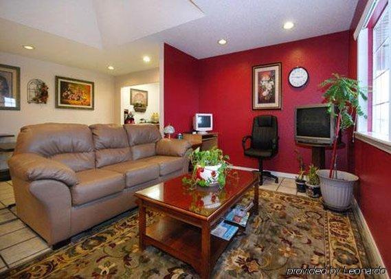 Econo Lodge Pryor Creek Interno foto