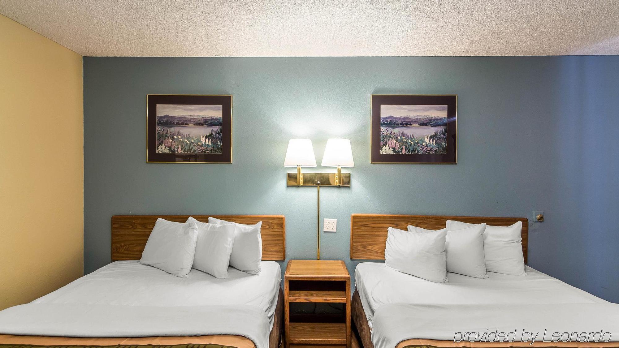 Econo Lodge Pryor Creek Esterno foto