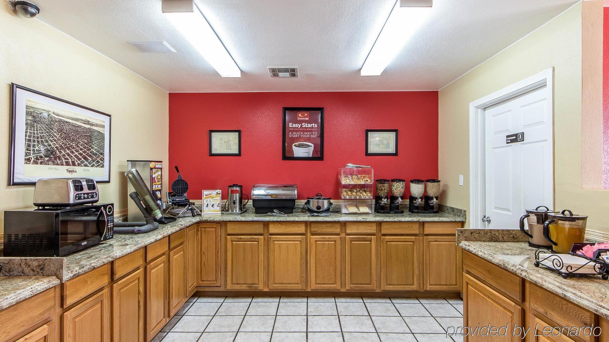 Econo Lodge Pryor Creek Esterno foto