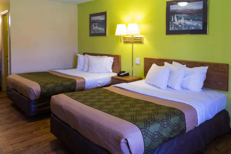 Econo Lodge Pryor Creek Esterno foto