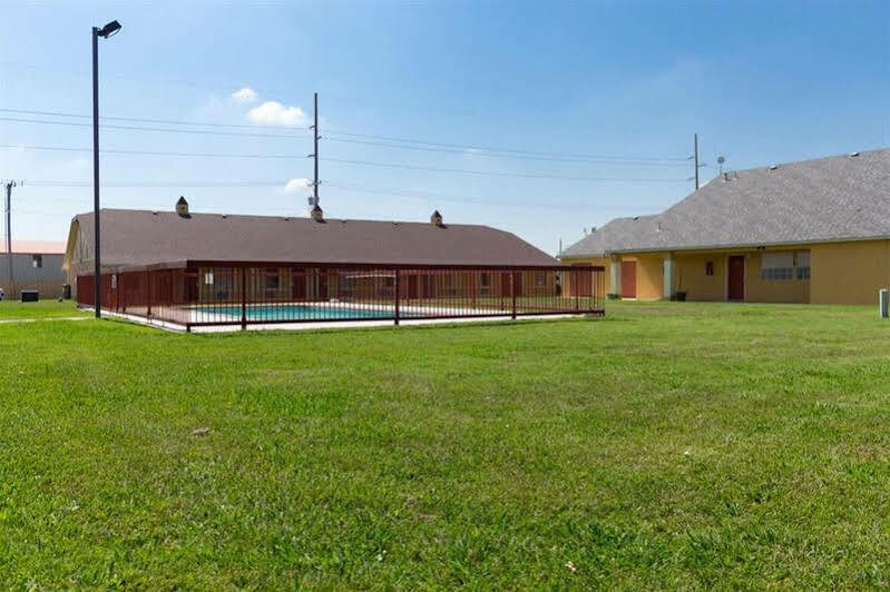 Econo Lodge Pryor Creek Esterno foto