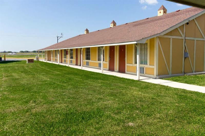 Econo Lodge Pryor Creek Esterno foto