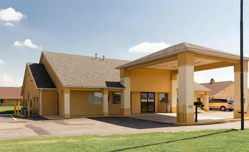 Econo Lodge Pryor Creek Esterno foto